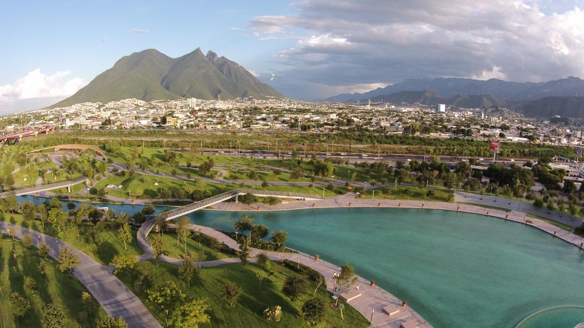 Hoteles Antigua - Santa Lucia Mty Monterrey Exterior photo